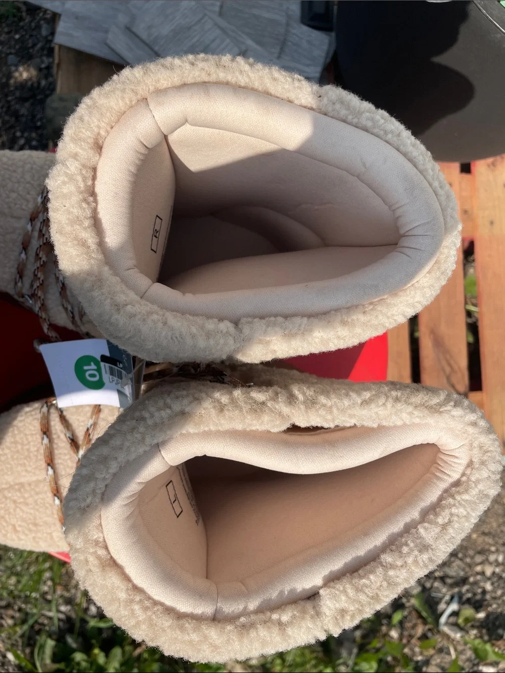 Universal Thread faux shearling